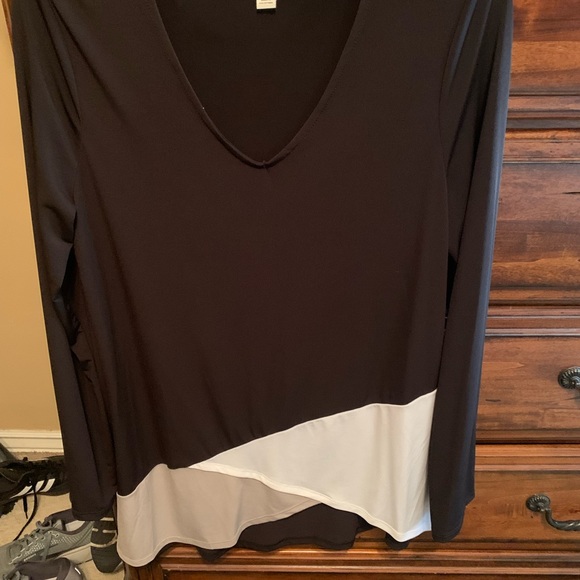 Dana Buchman tunic - Picture 3 of 3